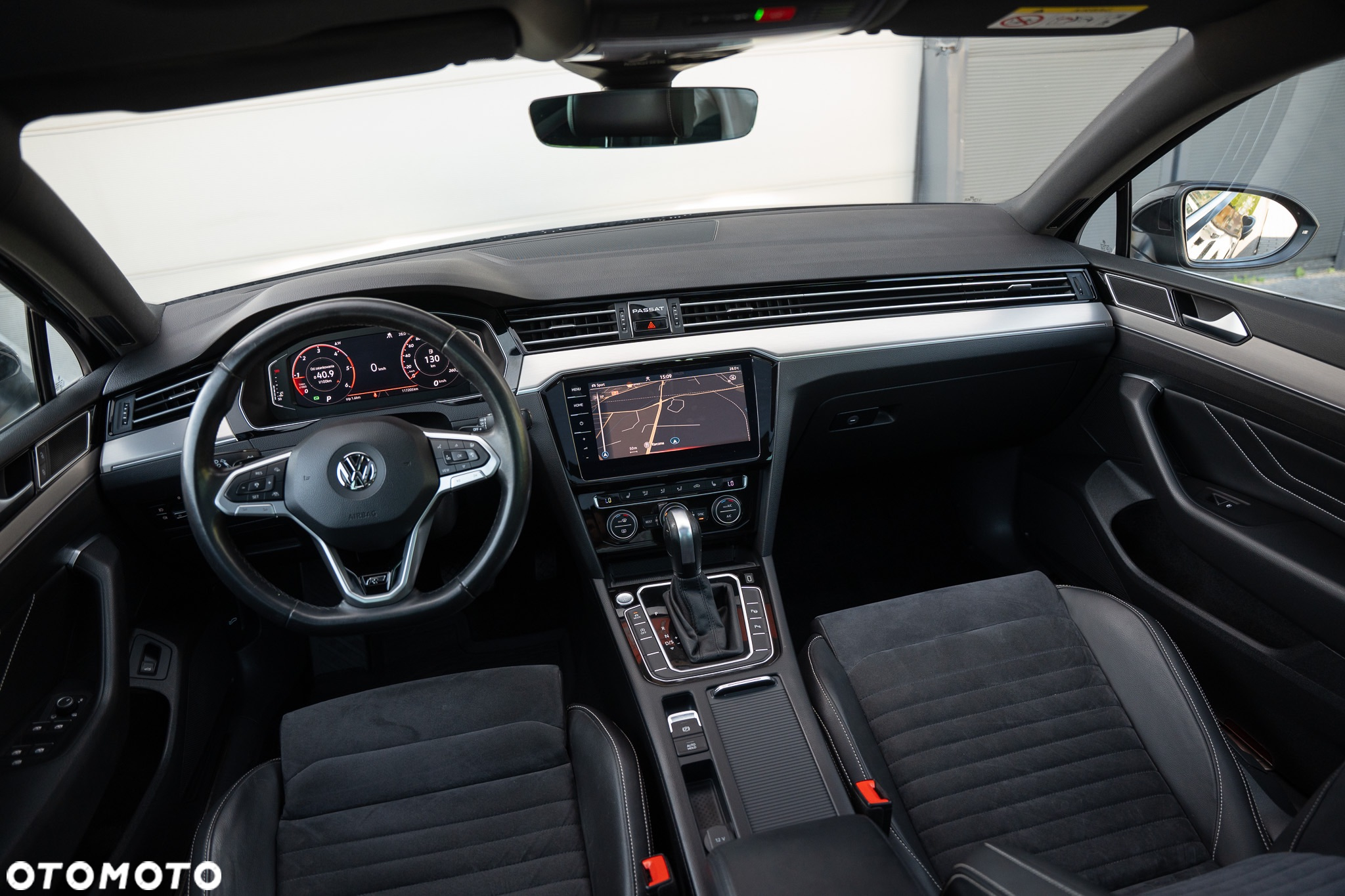 Volkswagen Passat 2.0 TDI SCR (BlueMotion Tech) 4Motion D Highline - 29