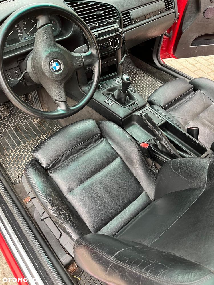 BMW Seria 3 325i - 10