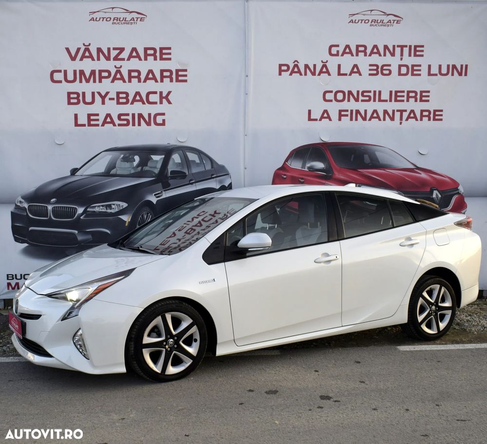 Toyota Prius (Hybrid) Sol Plus - 3