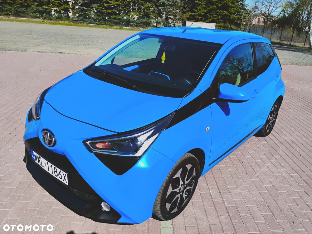 Toyota Aygo 1.0 VVT-i Color Edition - 1