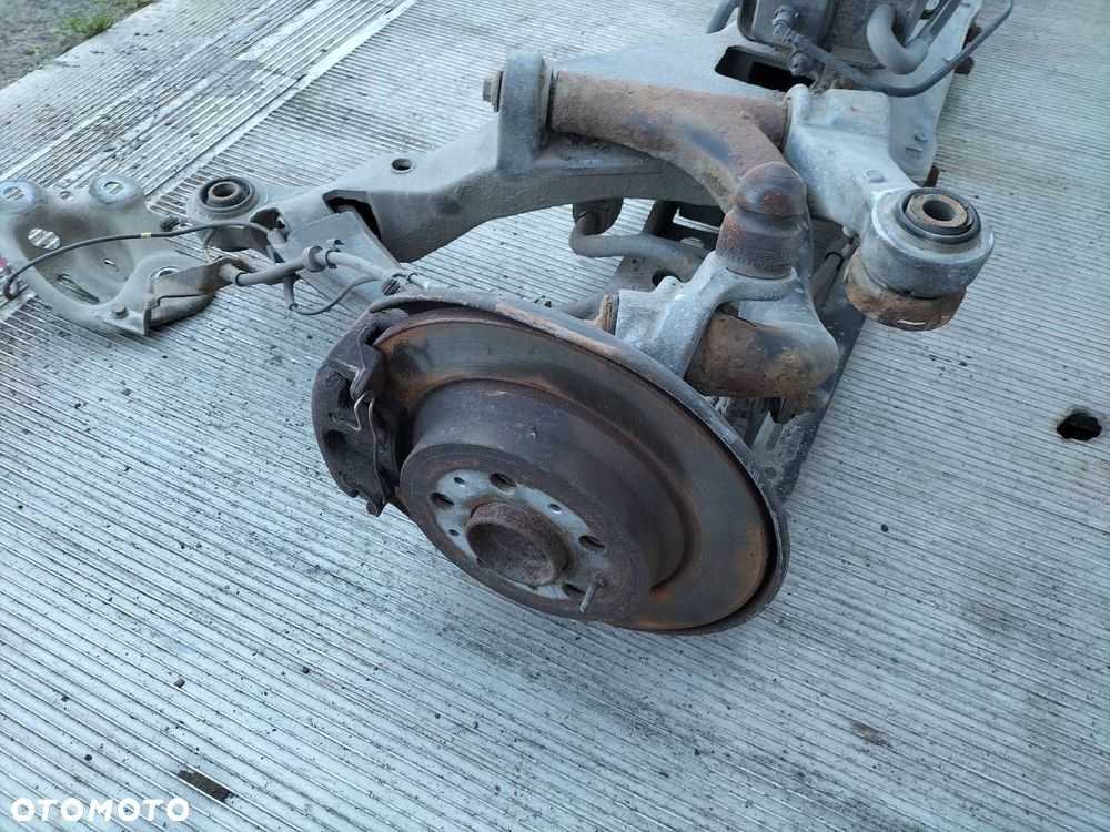 KOMPLETNE ZAWIESZENIE BELKA SANKI TYŁ VOLVO S60 I 09492948 - 4