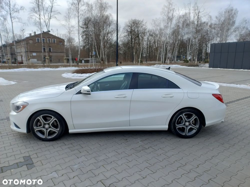 Mercedes-Benz CLA 250 7G-DCT Sport - 3