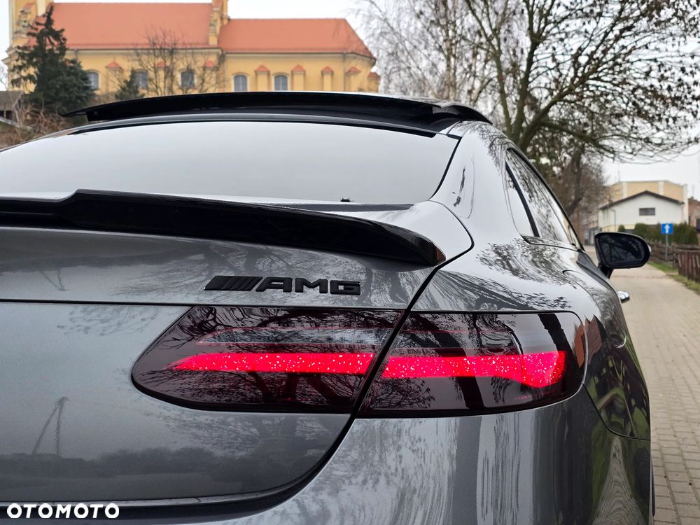 Mercedes-Benz Klasa E 350 9G-TRONIC AMG Line - 19