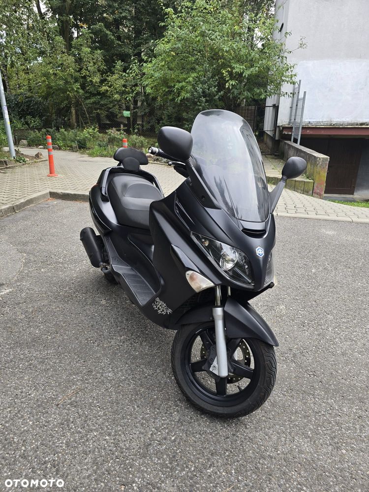 Piaggio Xevo - 2