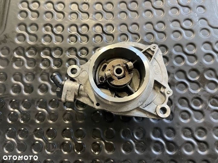 Pompa podciśnieniowa VACUM Bmw Pierburg M57 2.5d 3.0d super stan - 1