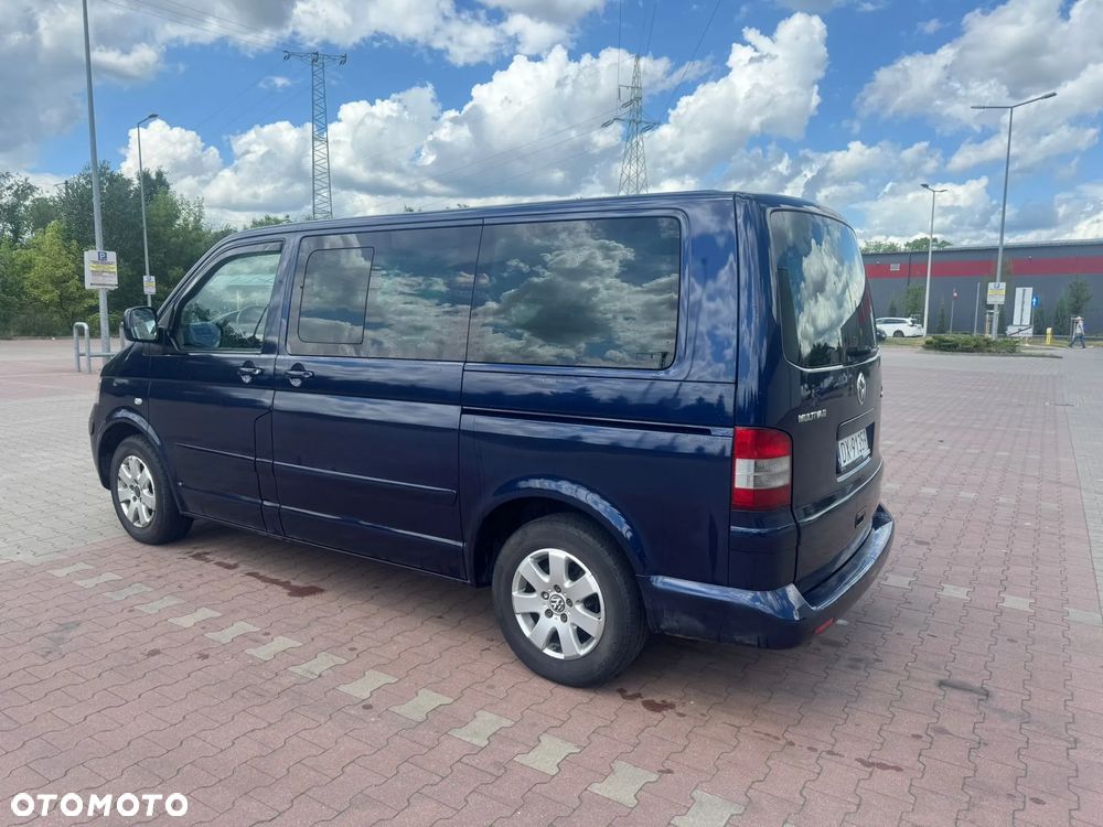 Volkswagen Multivan - 9