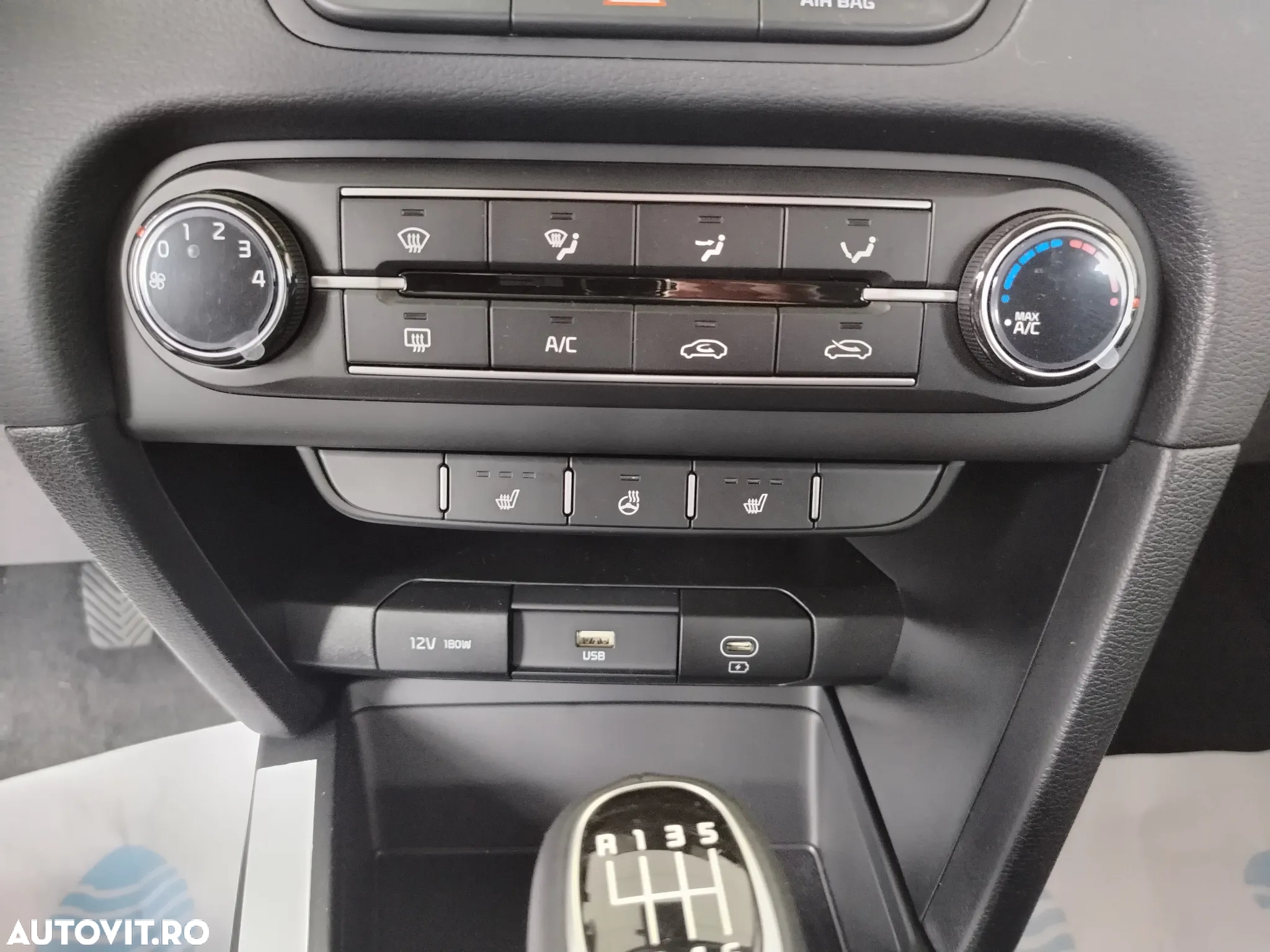 Kia Ceed 1.5 T-GDI 6MT Best - 19