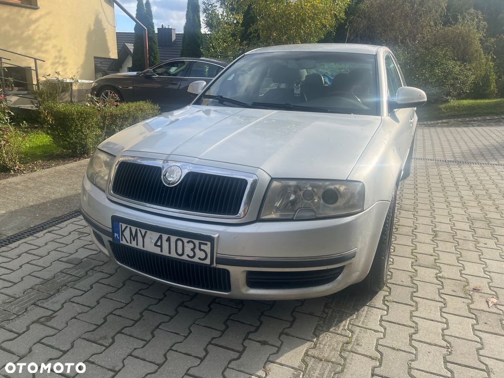 Skoda Superb - 1