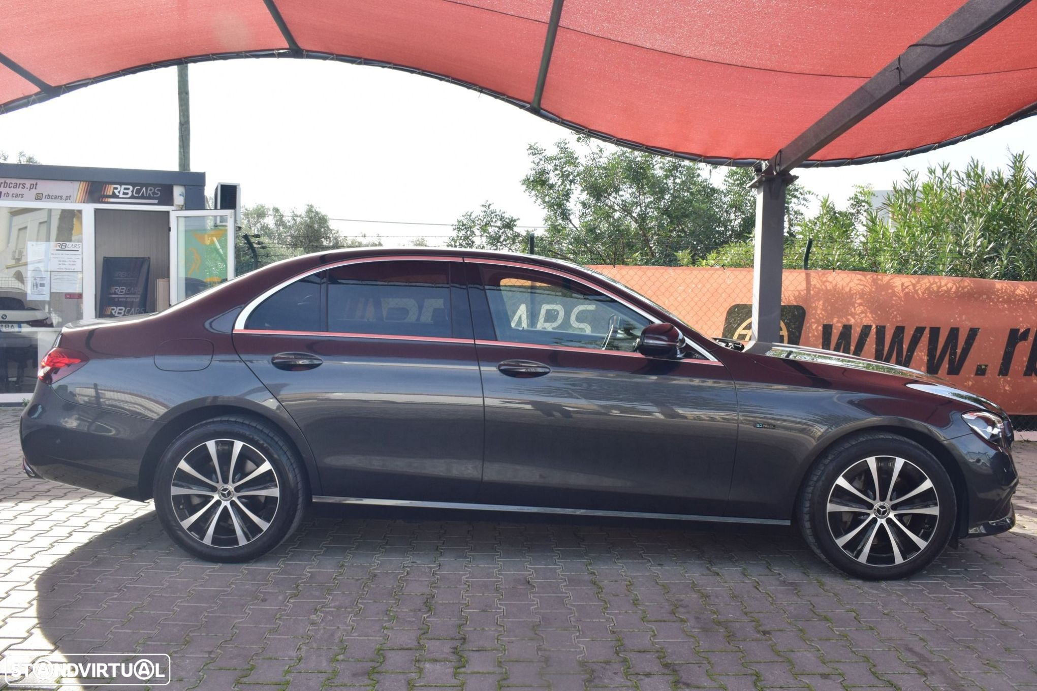 Mercedes-Benz E 300 de Avantgarde - 3