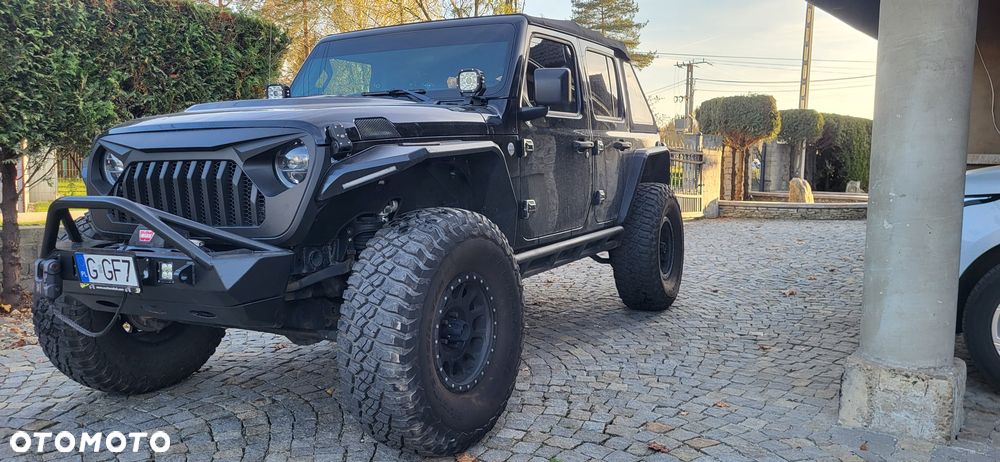 Jeep Wrangler - 2