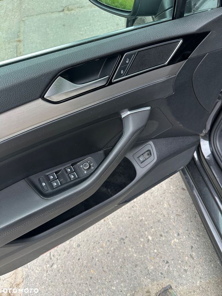 Volkswagen Passat Variant 2.0 TDI (BlueMotion Technology) Highline - 7