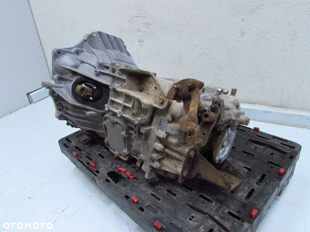 IVECO DAILY IV LIFT 35C 50C 11-14 2.3 SKRZYNIA BIEGOW 5 2830.5 8872841 245tkm - 4