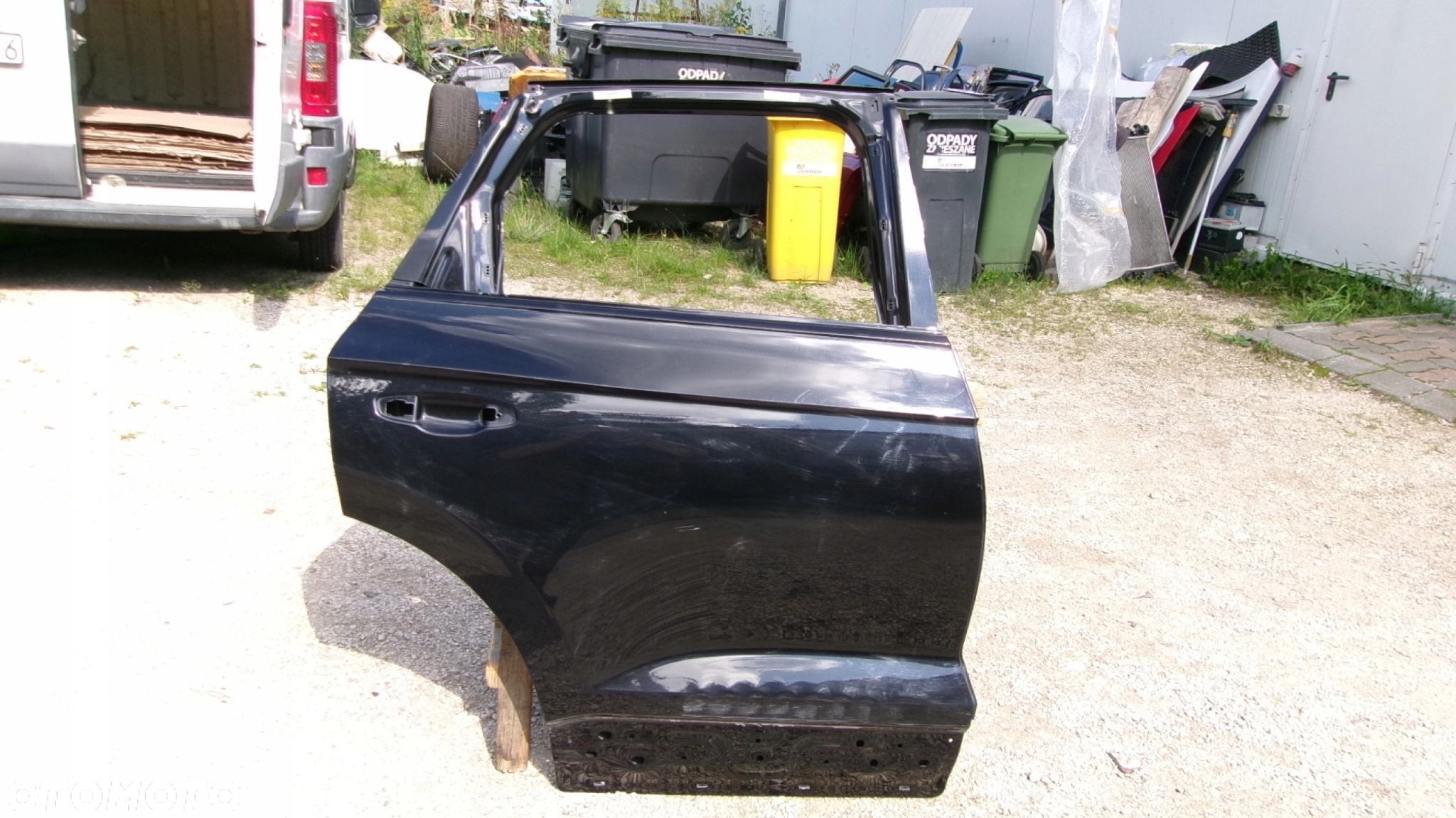 DRZWI TYLNE PRAWE VW TOUAREG 760833112A - 1