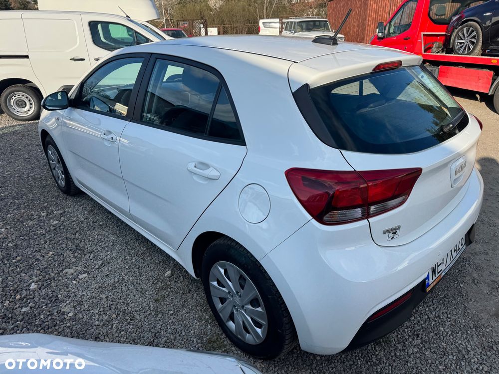 Kia Rio 1.2 M - 4