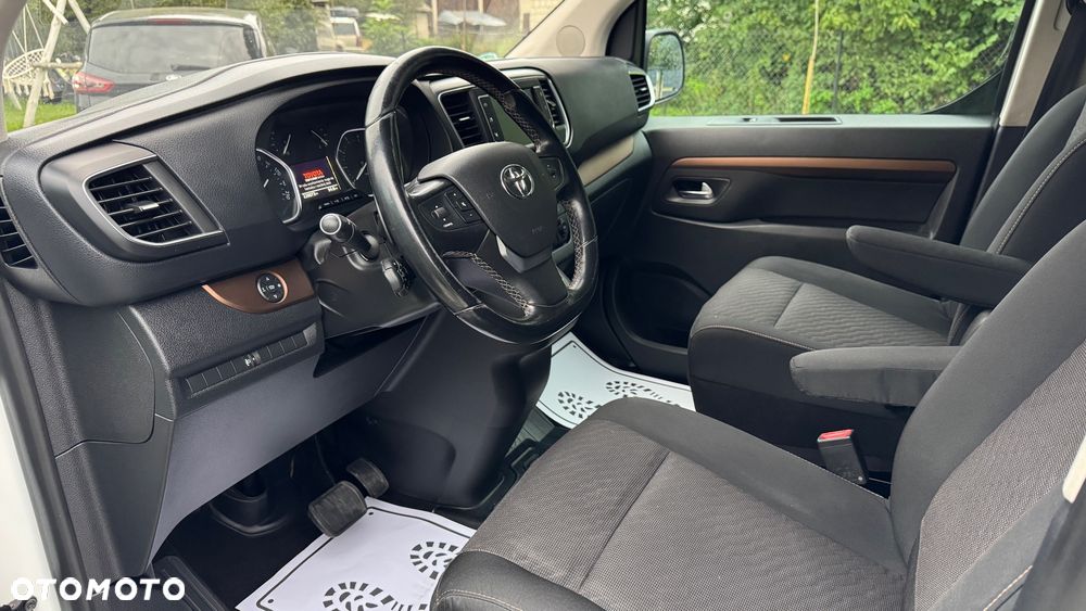 Toyota ProAce - 32