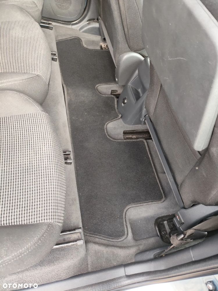 Peugeot 5008 HDI FAP 110 EGS6 Premium - 32