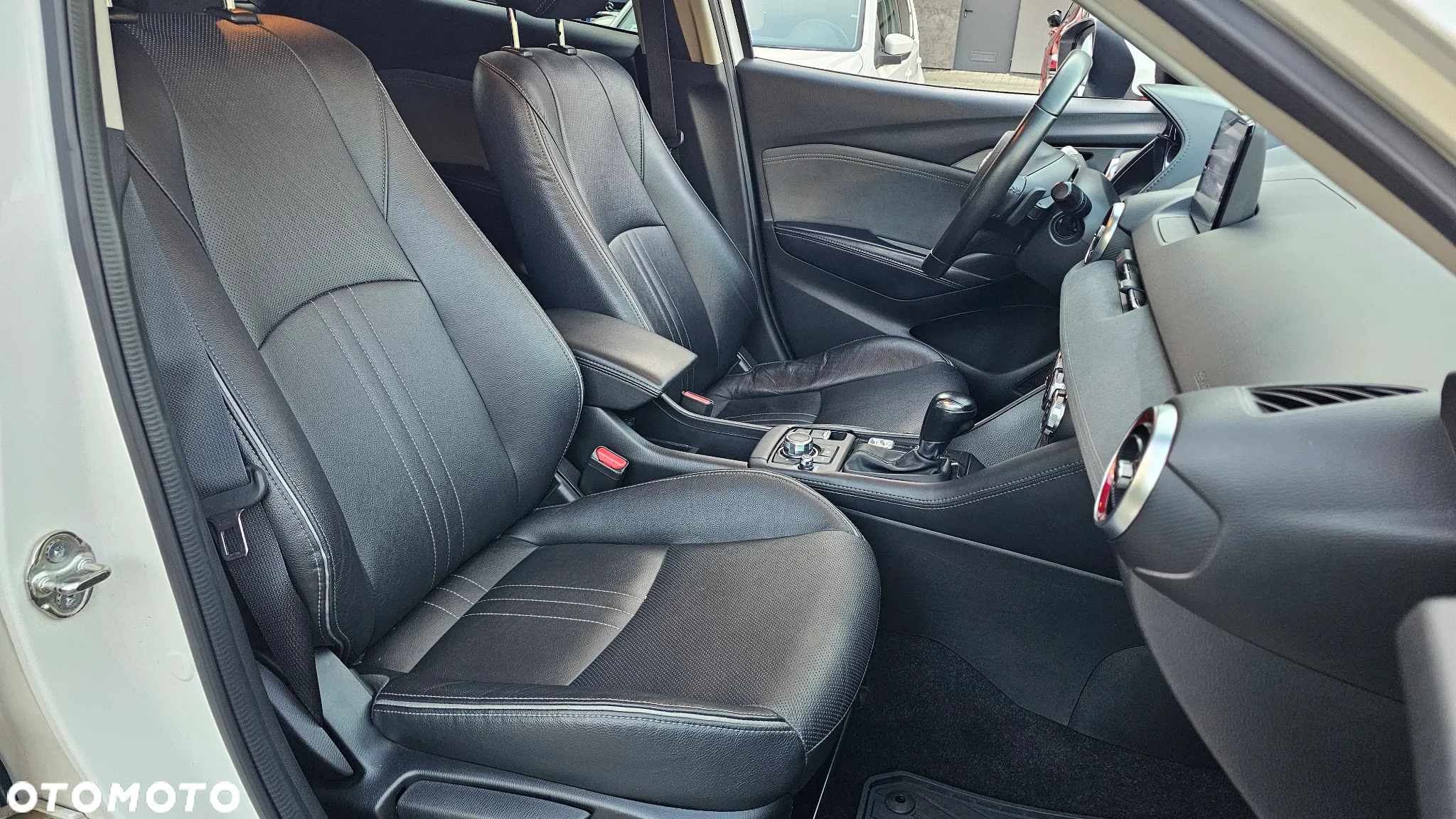 Mazda CX-3 2.0 SkyPrestige - 25