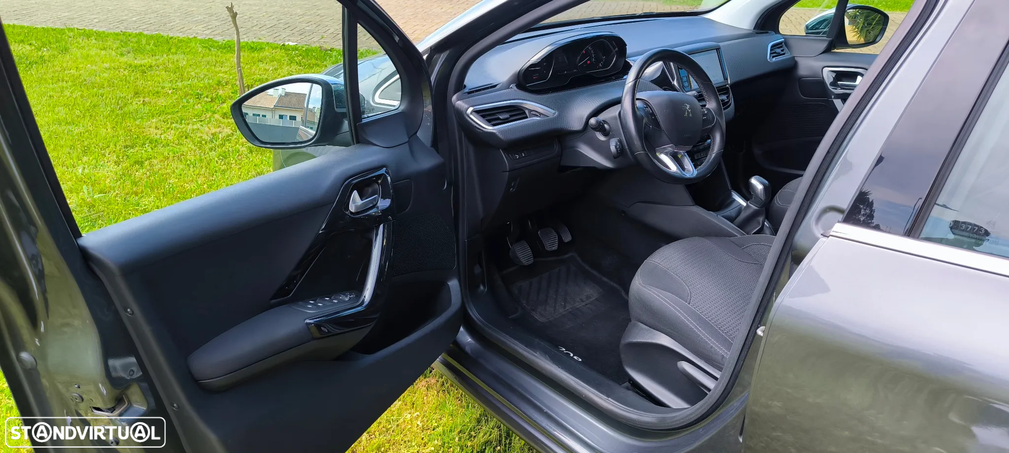 Peugeot 208 1.2 PureTech Style - 15