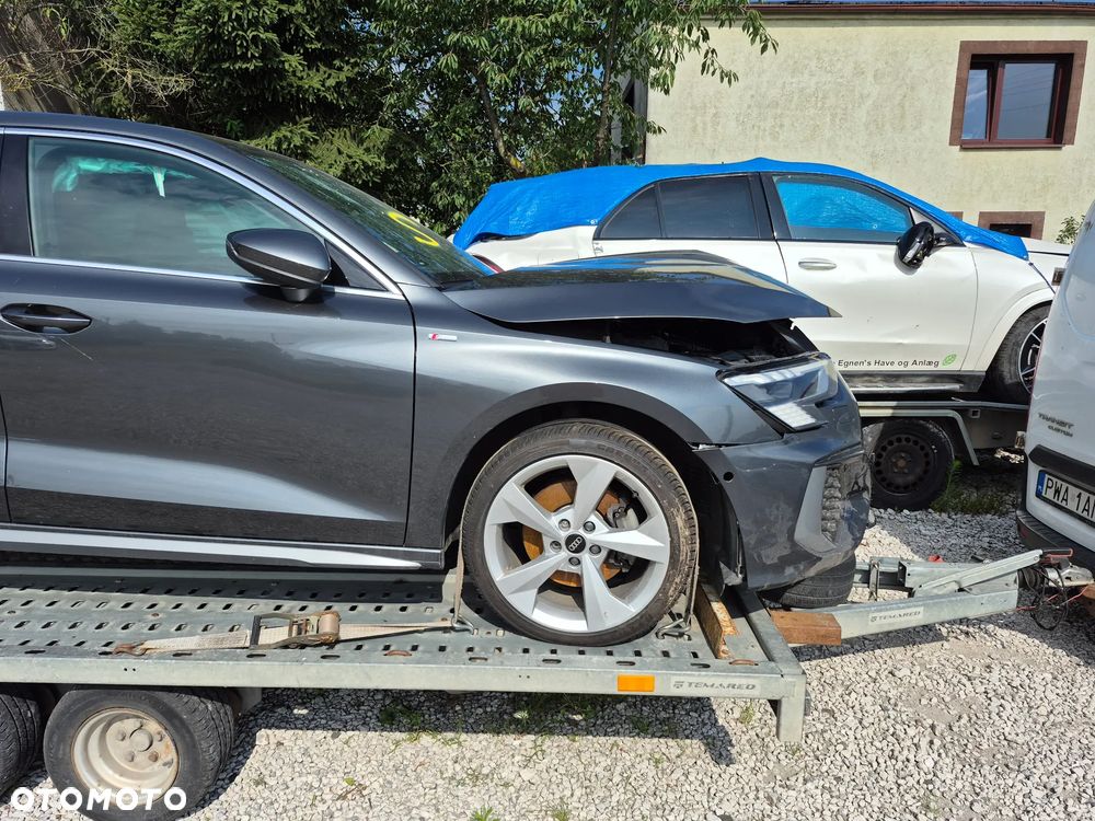 Audi A3 Sportback 40 TFSIe S tronic S line - 4