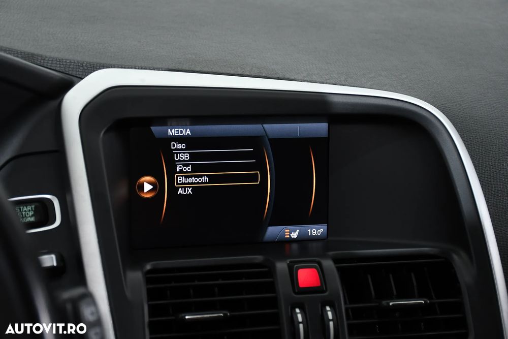 Volvo XC 60 D3 AWD Ocean Race - 25