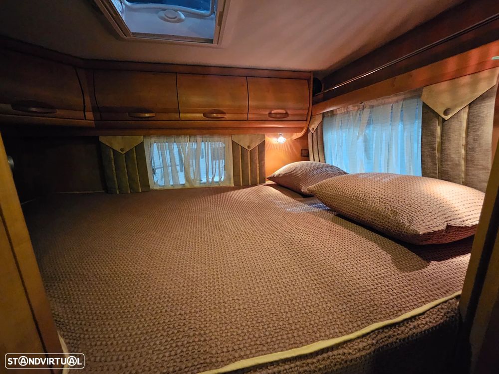 Rapido Le Randonneur 9083DF CHASSI AL-KO CAMA TRANSVERSAL + BASCULANTE - 29