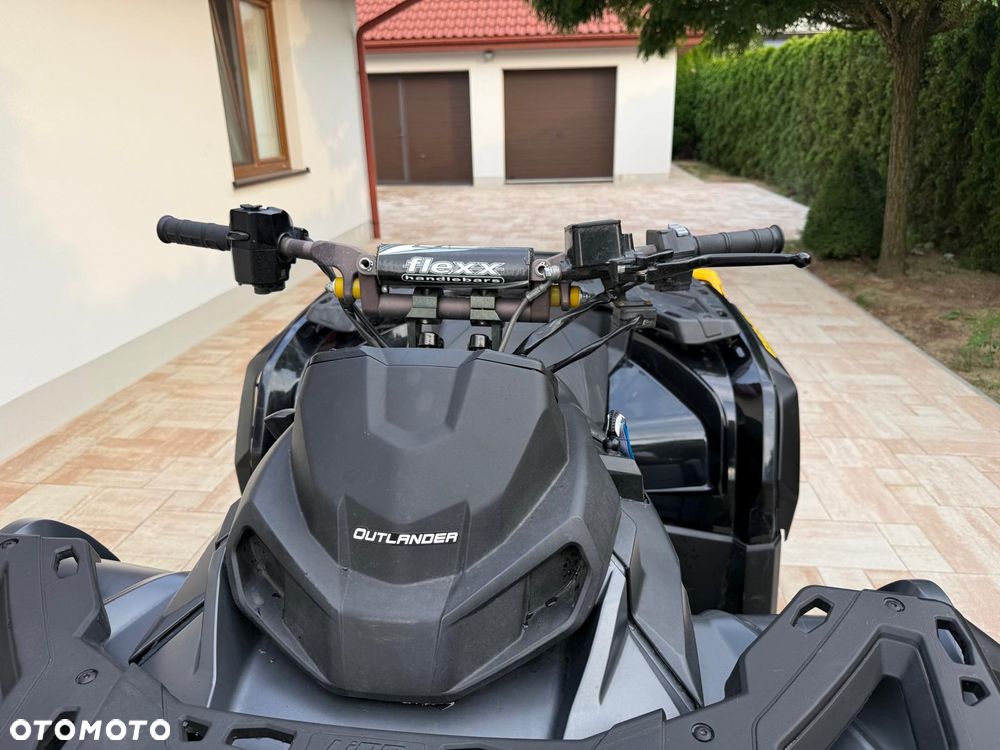 Can-Am Outlander - 5