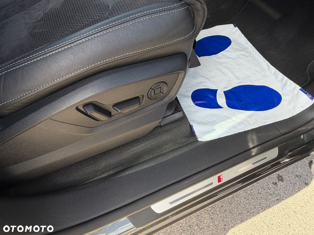 Audi Q8 55 TFSI mHEV Quattro Tiptronic - 14