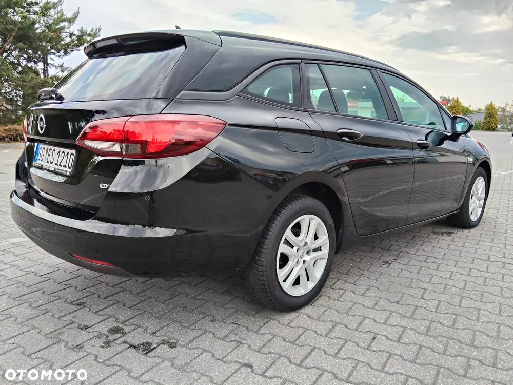 Opel Astra 1.6 CDTI Enjoy - 10