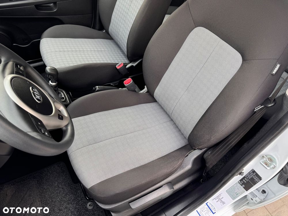 Kia Venga 1.4 Business Line - 16