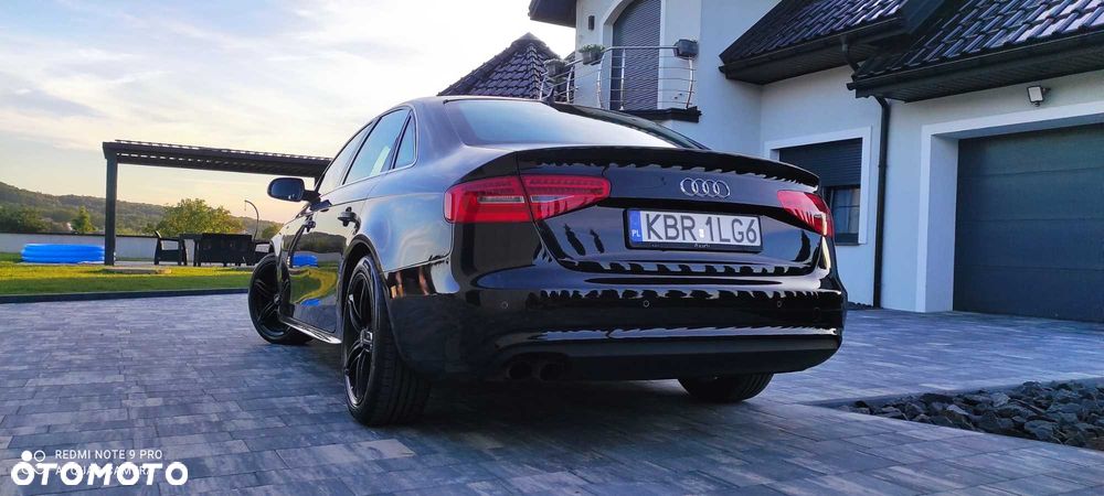 Audi A4 Limousine - 5