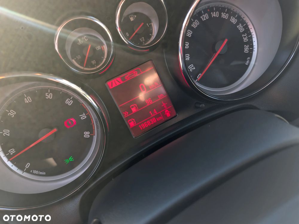 Opel Astra 1.4 Turbo - 24