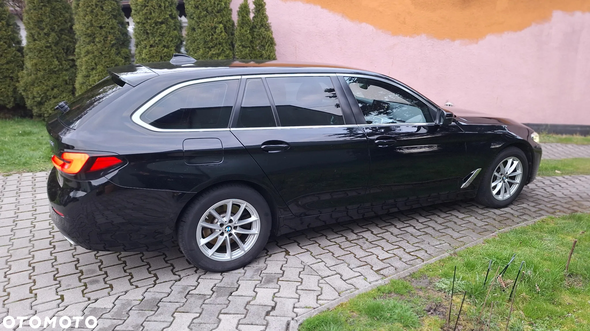 BMW Seria 5 520i Touring Luxury Line - 36
