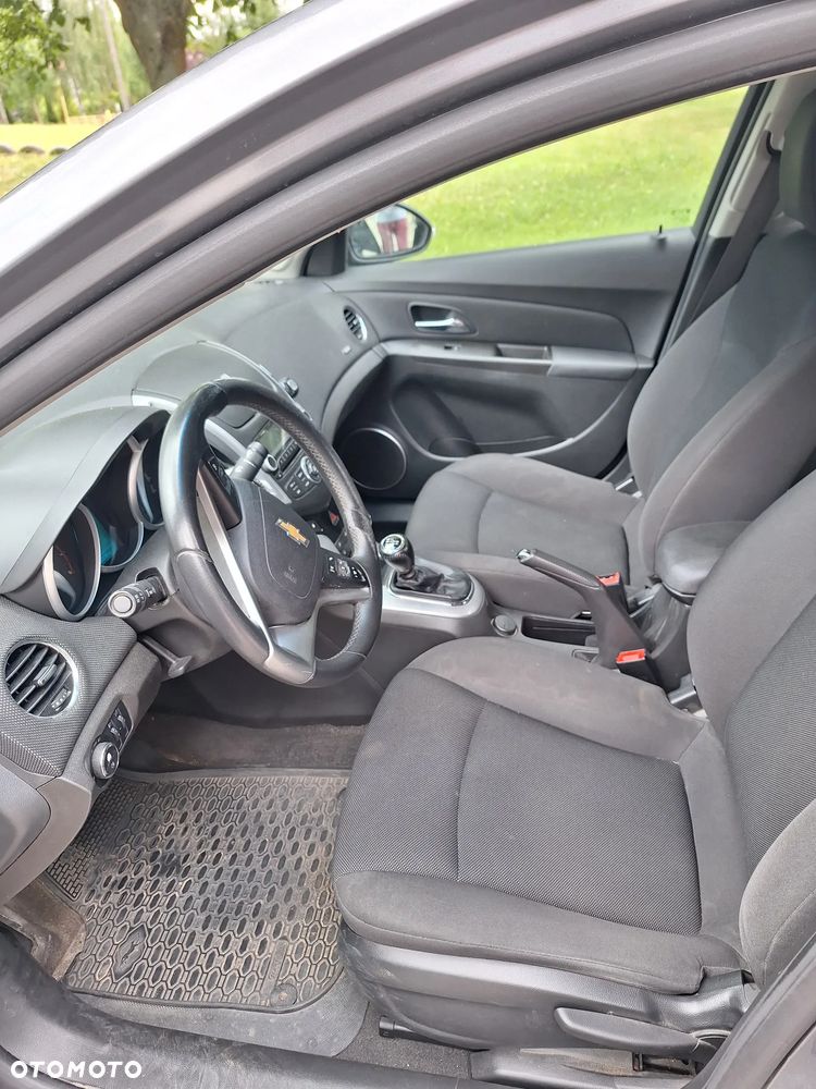 Chevrolet Cruze - 5