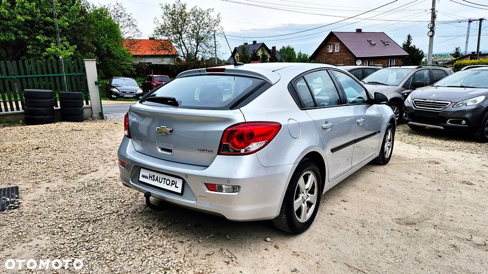Chevrolet Cruze 1.6 - 15
