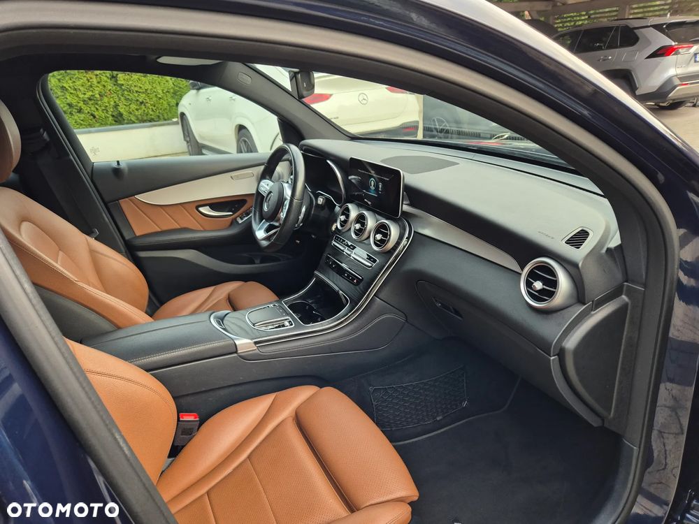 Mercedes-Benz GLC - 27