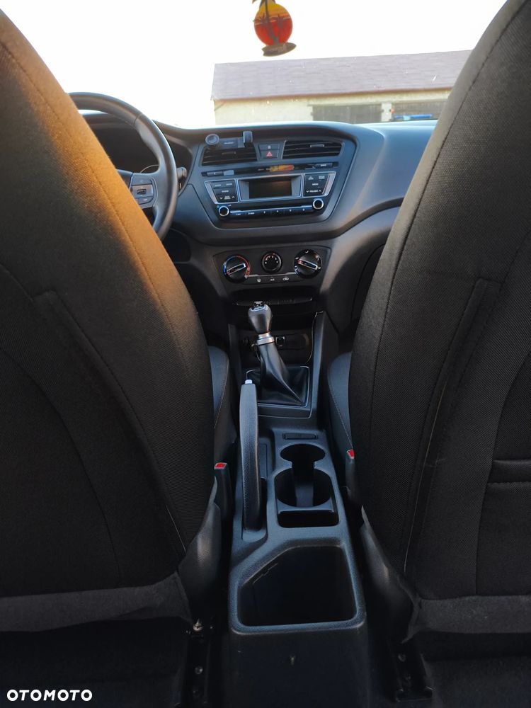 Hyundai i20 1.2 Comfort - 6