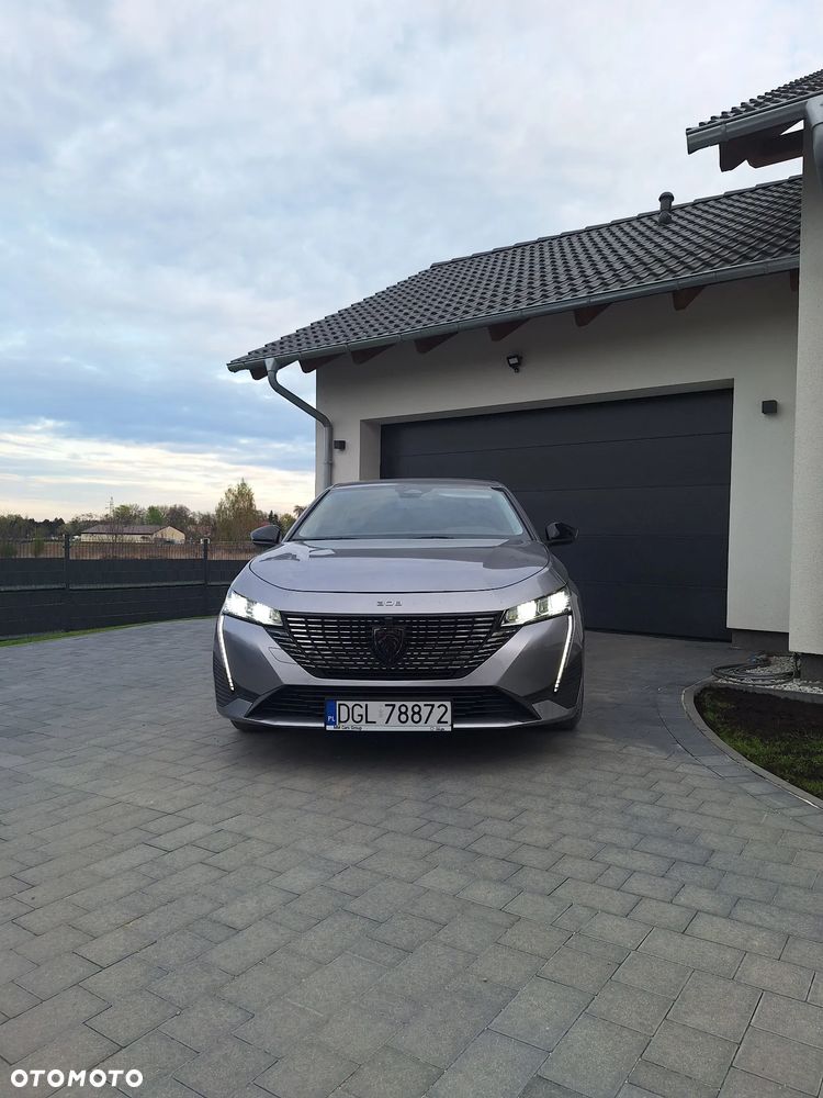 Peugeot 308 PureTech 130 EAT8 Allure - 2