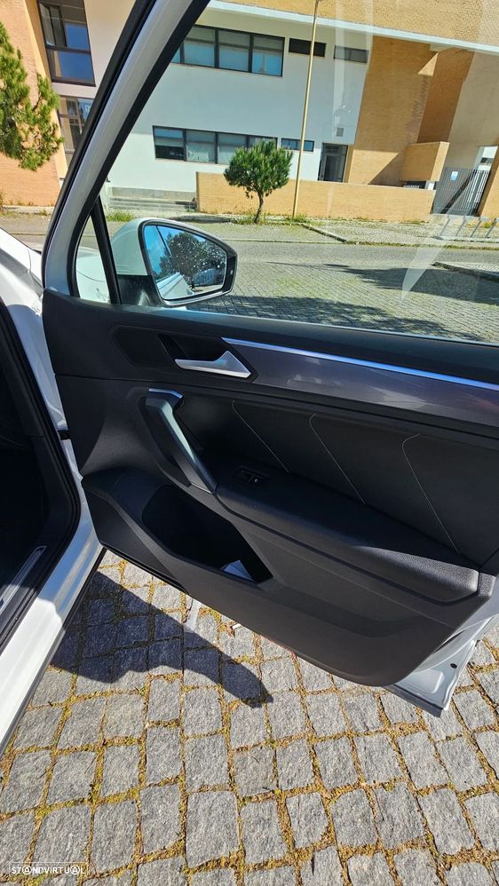 VW Tiguan 2.0 TDI R-Line DSG - 7