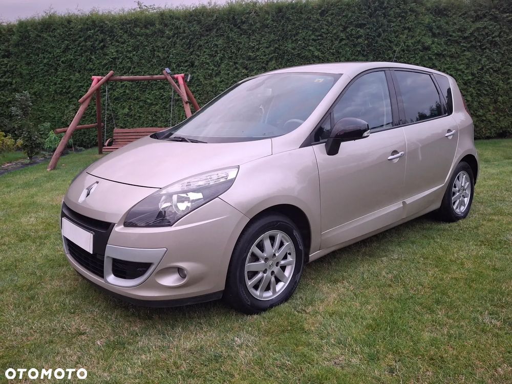 Renault Scenic 1.4 16V TCE Privilege - 9