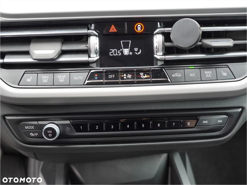 BMW Seria 2 - 18