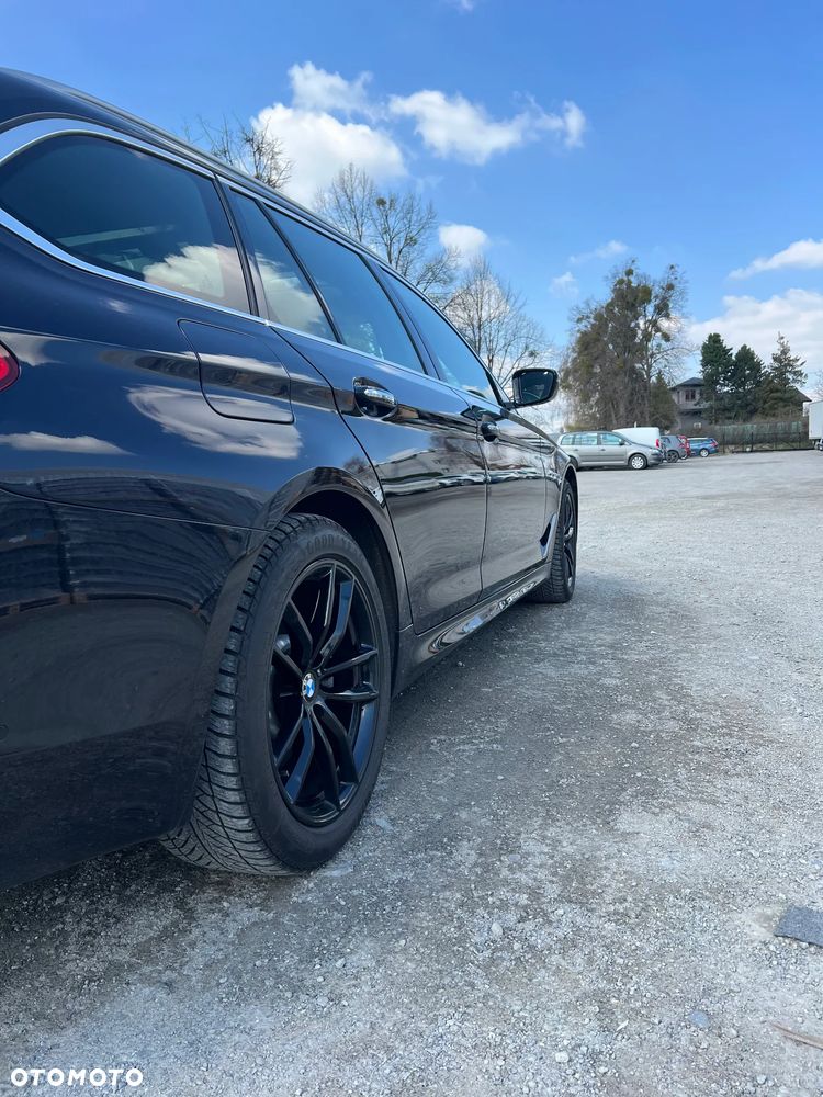 BMW Seria 5 520d xDrive M Sport sport - 19