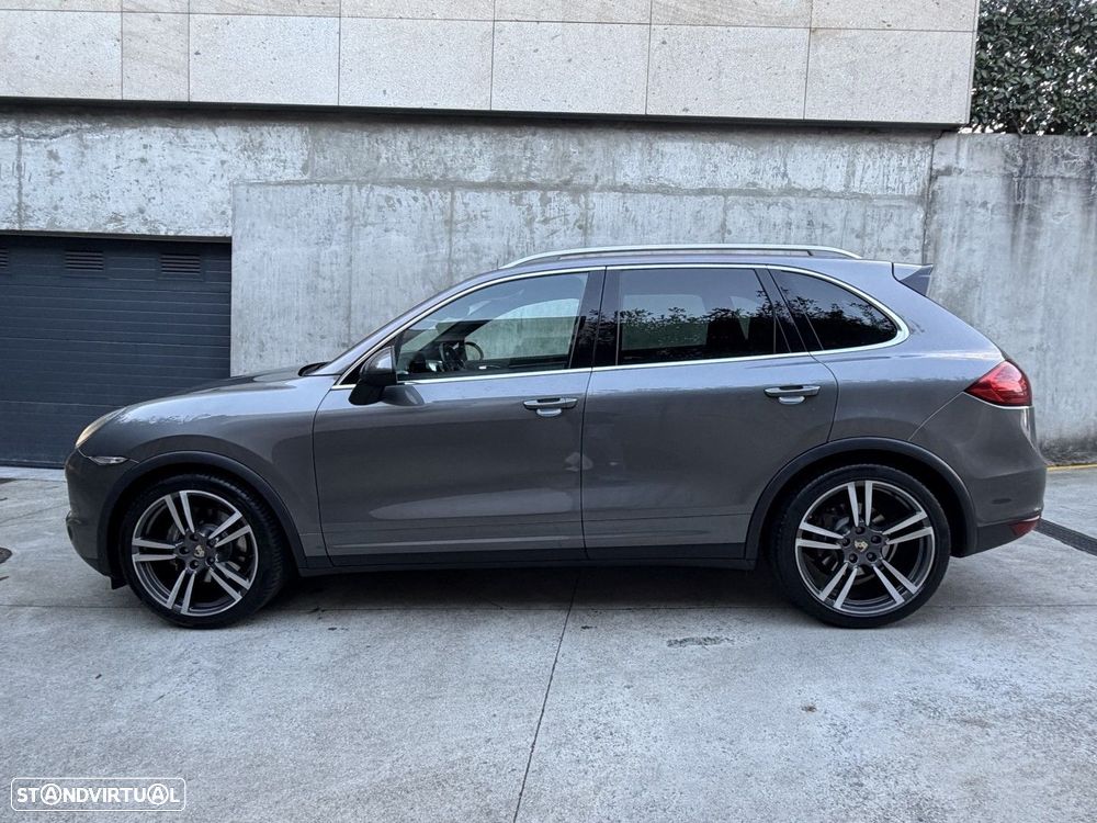 Porsche Cayenne Diesel Platinum Edition - 10