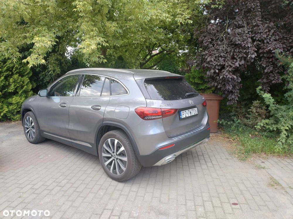 Mercedes-Benz GLA - 3