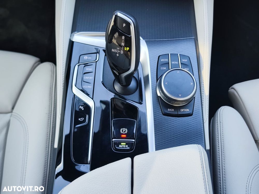 BMW Seria 5 530i xDrive AT MHEV - 21