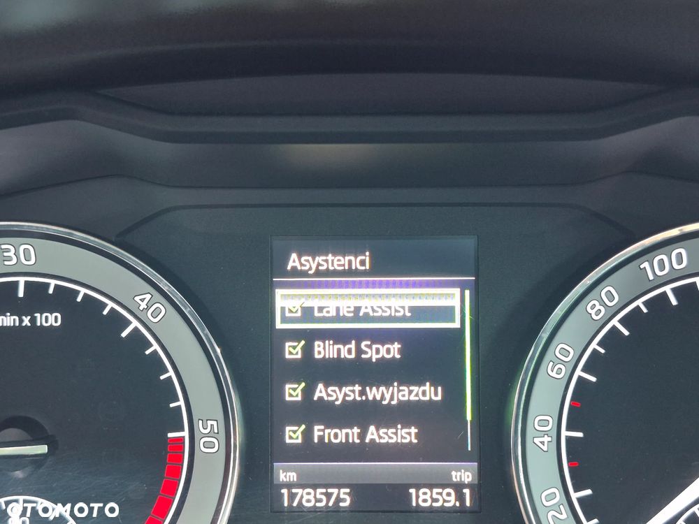 Skoda Superb 2.0 TDI 4x4 L&K DSG - 39