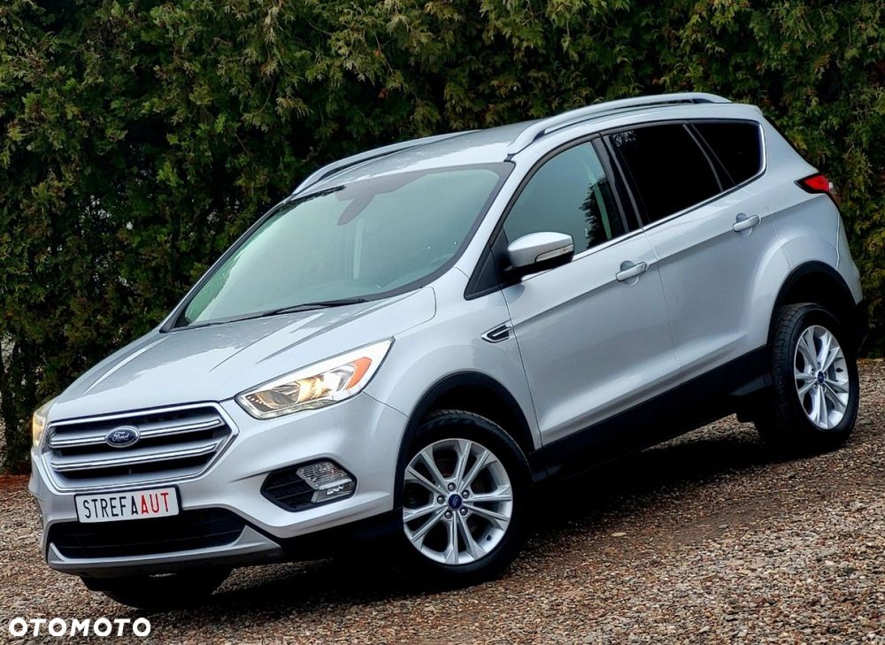 Ford Kuga - 1