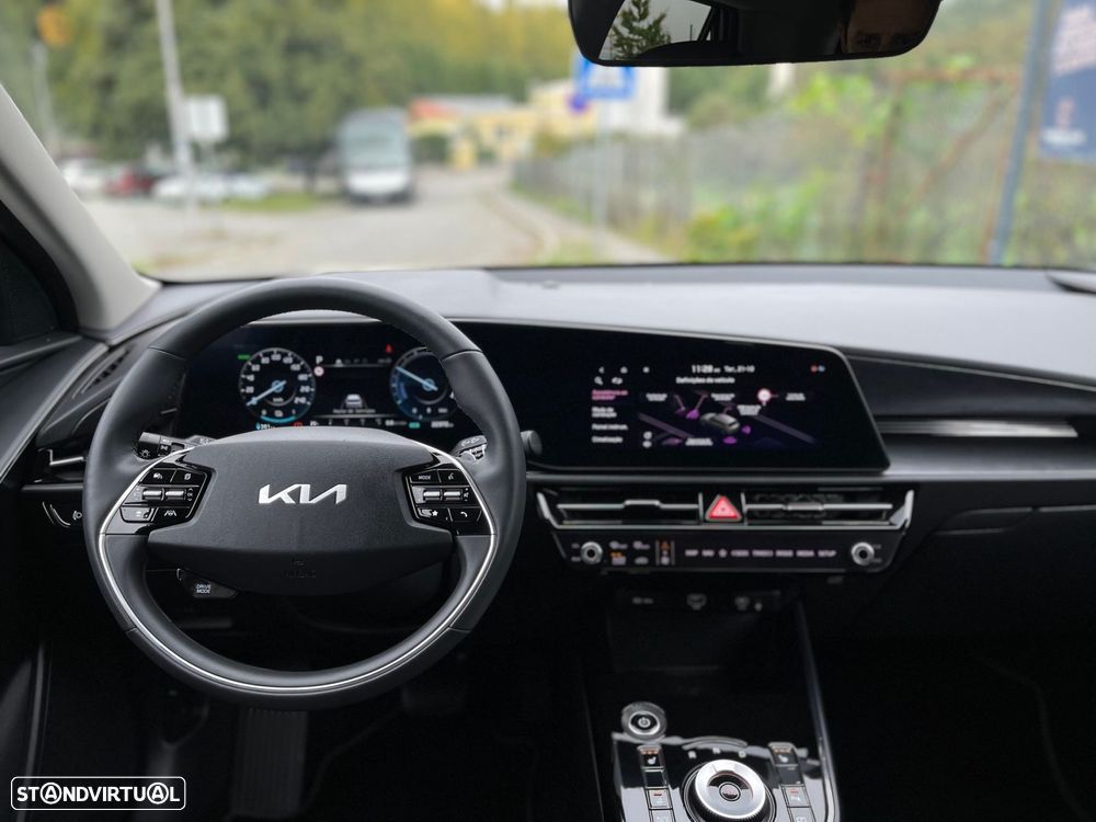 Kia Niro EV 64kWh Drive - 28
