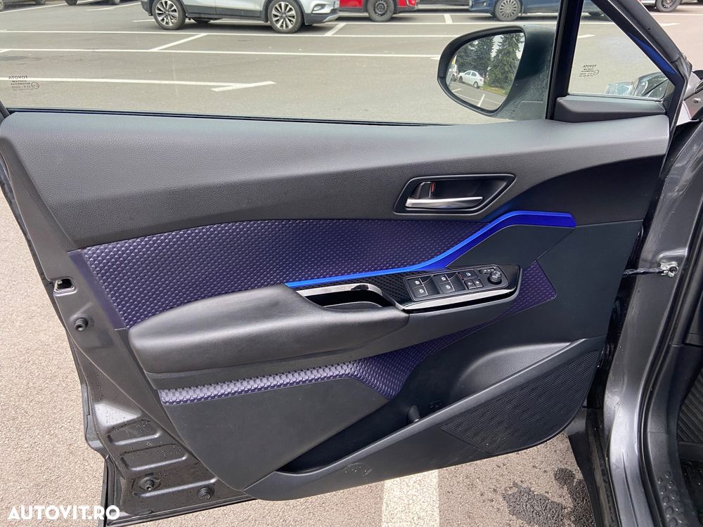Toyota C-HR Hybrid Business-Edition - 20