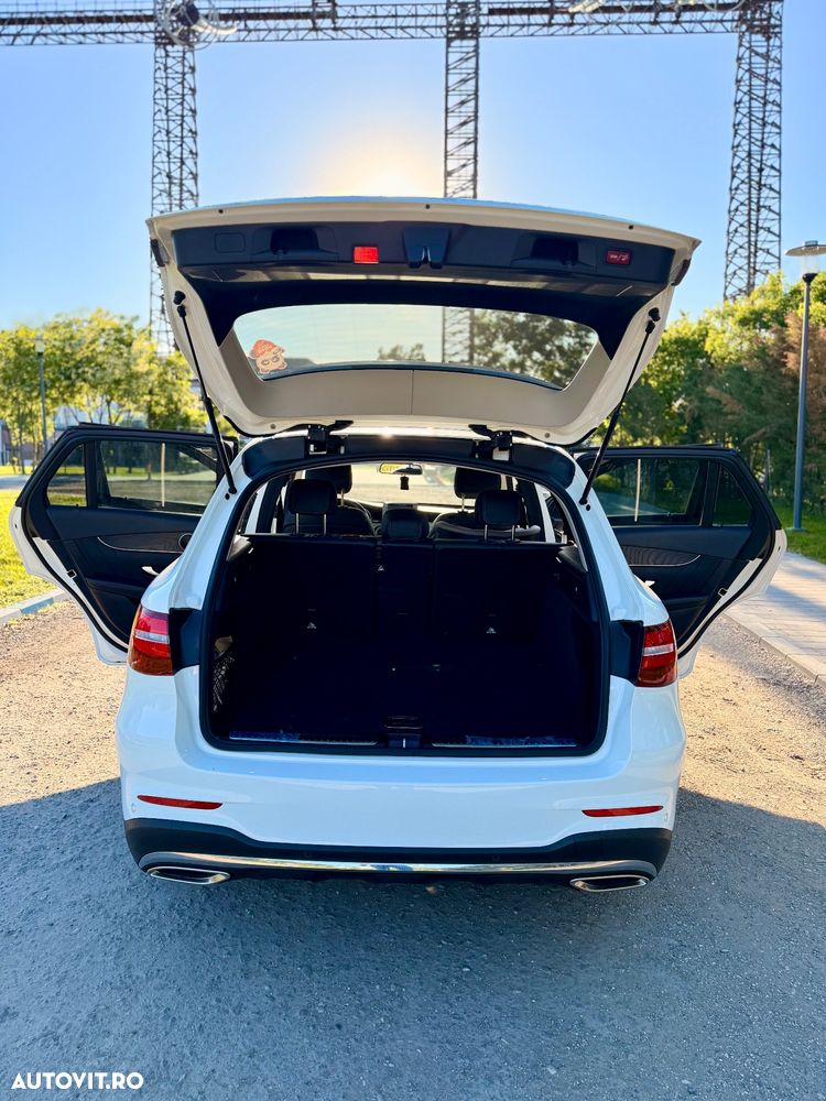 Mercedes-Benz GLC 250 4MATIC 9G-TRONIC AMG Line - 28