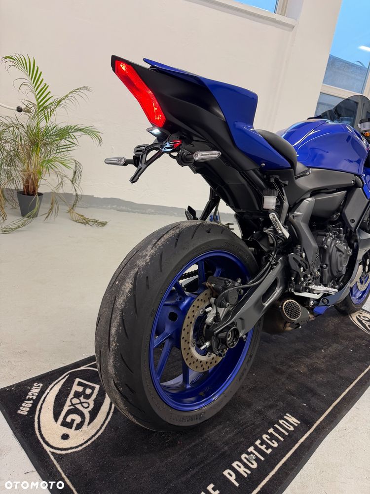 Yamaha R7 - 17